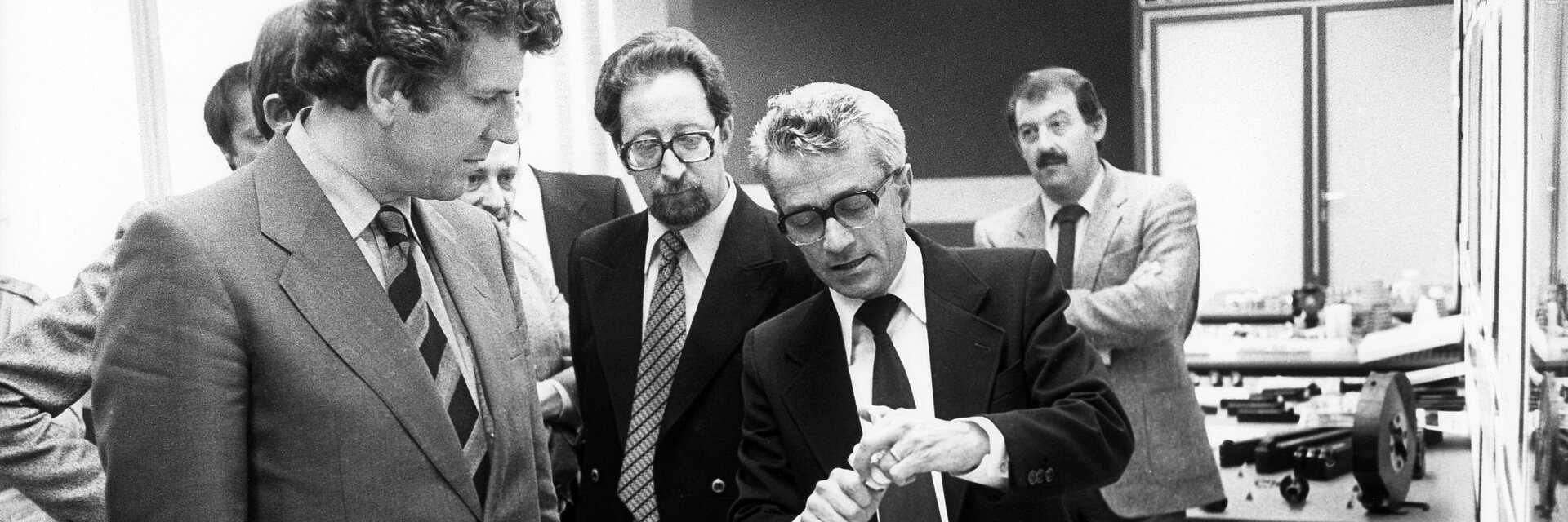 German Minister for Research and Industry Dr. Volker Hauff (left) visiting Feldmühle AG Dr Dörre (right)