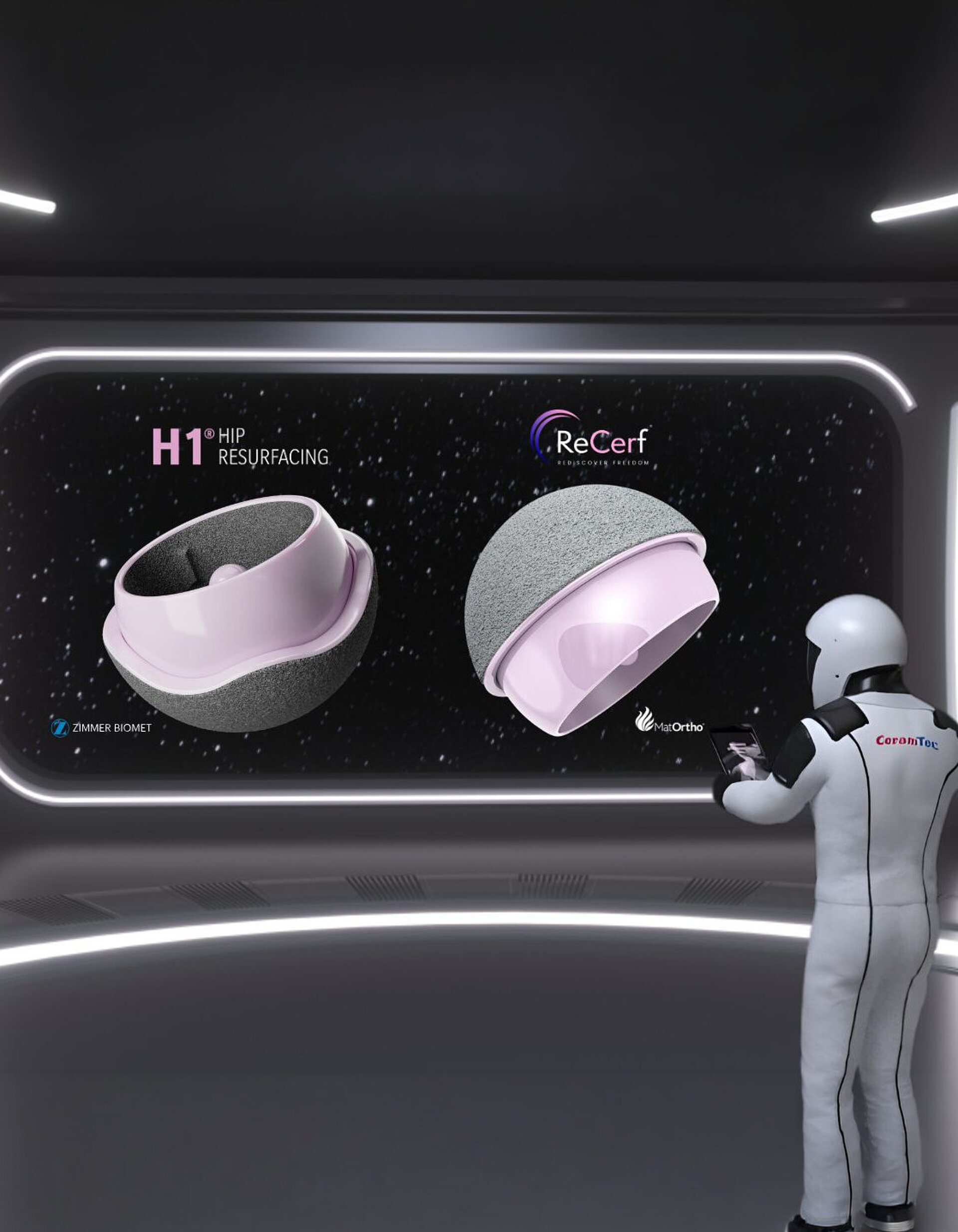 Futuristische Szene mit einer CeramTec‑gekennzeichneten Figur in einem raumstationsähnlichen High‑Tech‑Umfeld, die vor einem großen digitalen Display steht. Auf dem Bildschirm sind Keramik‑auf‑Keramik‑Oberflächenersatzkomponenten, darunter H1® Hip Resurfacing und ReCerf®, dargestellt. Hinweis auf den Kongress der British Hip Society in London und den Stand B17